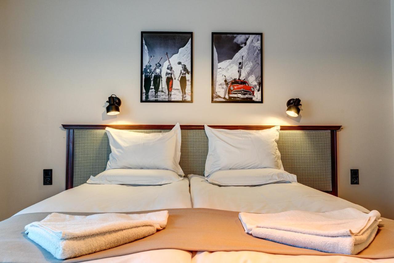 Mountain Lake Hotel Смолян Экстерьер фото