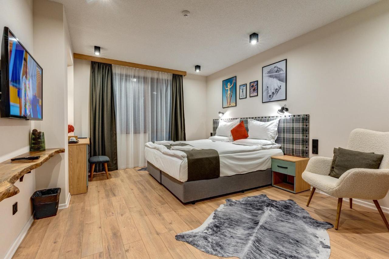 Mountain Lake Hotel Смолян Экстерьер фото